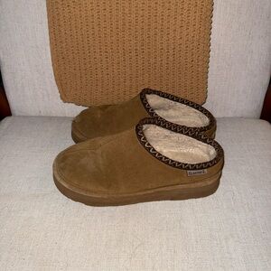 BearPaw Tan Suede Slippers